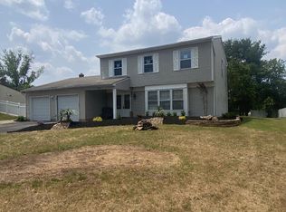 264 Betsy Ross Dr, Freehold, NJ 07728