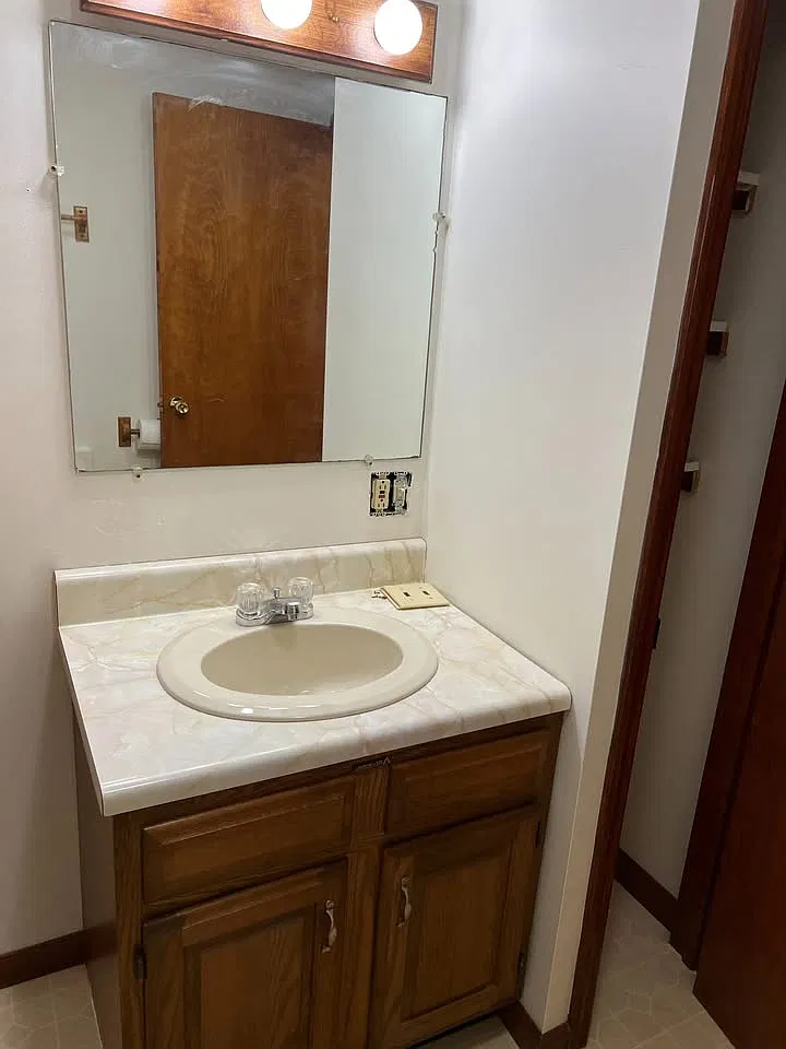 1 bed, 800 sqft, $820 — Photo 3