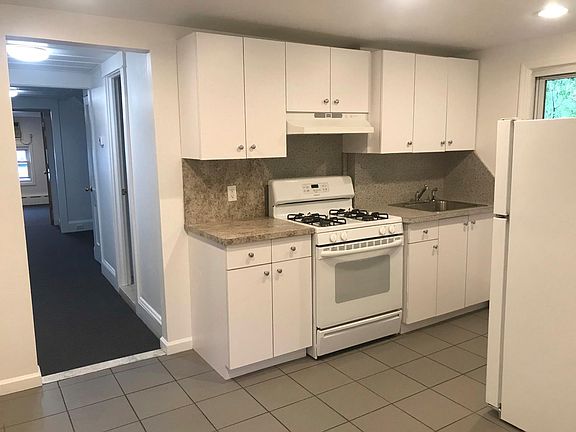3rd image of 1 Convent Ave APT 3