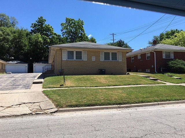 2nd image of 922 23rd St