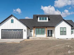 215 SE Baseline 5 Rd, Moses Lake, WA 98837
