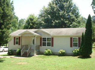 953 Fairview Rd, McMinnville, TN 37110