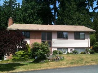 10424 16th Ave SW, Seattle, WA 98146