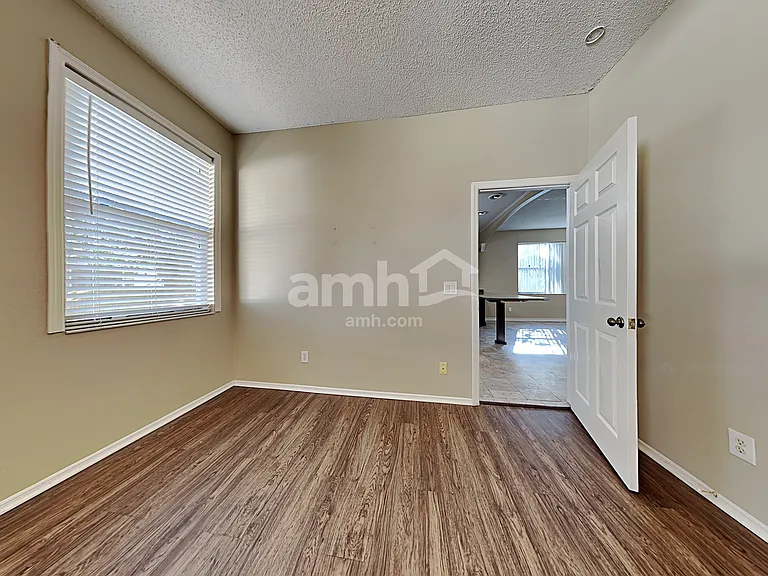 11542 Wellman Dr — Photo 9