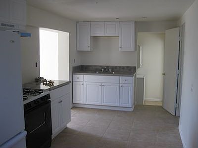 2nd image of 5685 York Blvd
