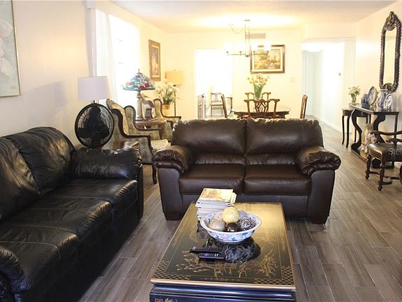 2nd image of 1012 Pearce Dr Unit 103