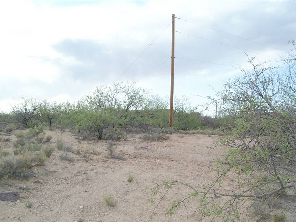 2nd image of 7391 W Calle Siete
