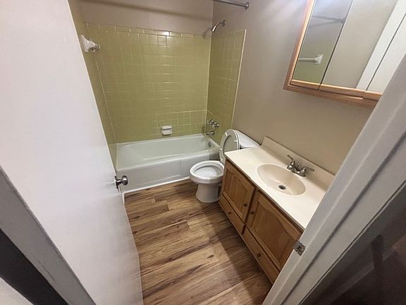 4th image of 1121 Groner Dr