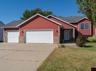 300 Linden St, Janesville, MN 56048