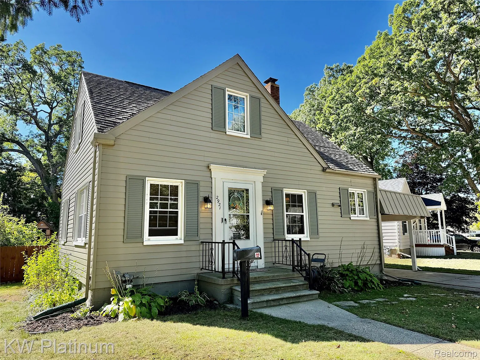 2921 Palmer Ct photo 1