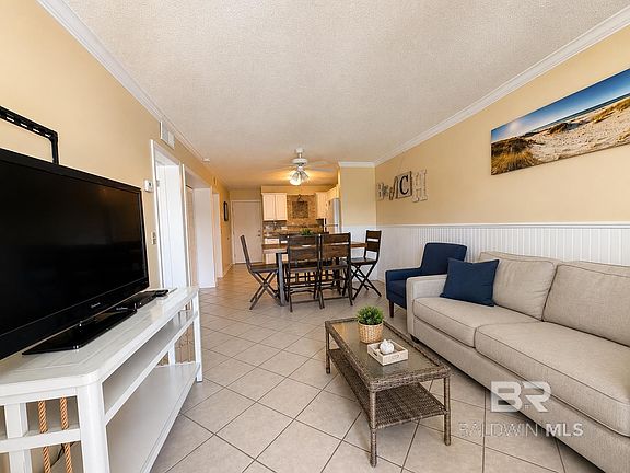 2nd image of 400 Plantation Rd #1207