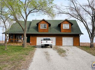 6020 NW 46th St, Topeka, KS 66618