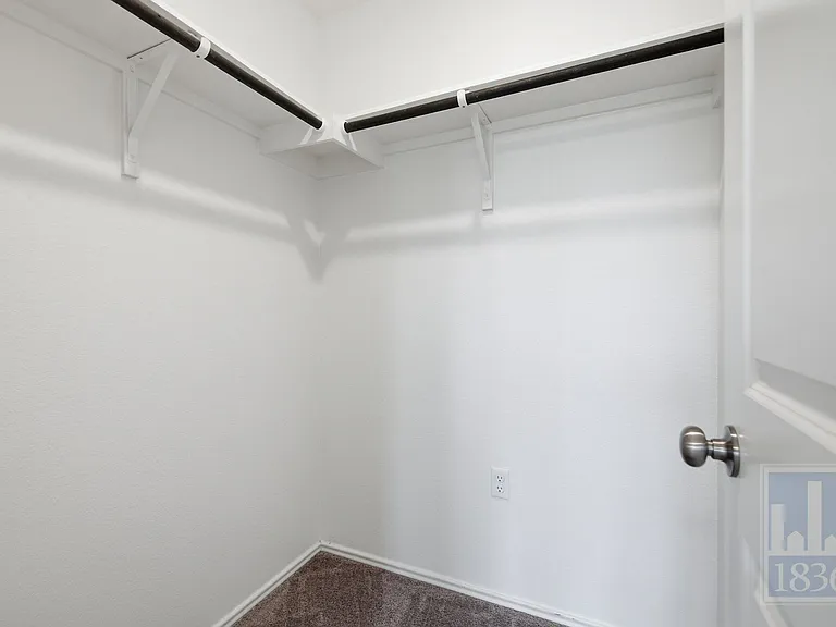 15213 Spruce Frost Cv #A — Photo 20