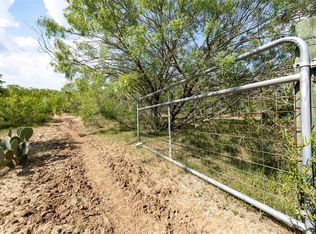 410 Green Acre Rd, Dale, TX 78616