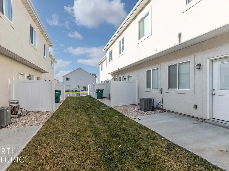 2674 S 2250 W #207 — Photo 22