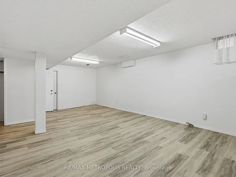 584 Strouds Ln #BASEMENT — Photo 10
