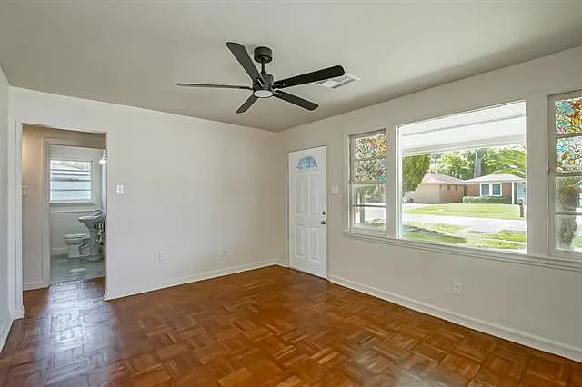 433 Olive Ave — Photo 5
