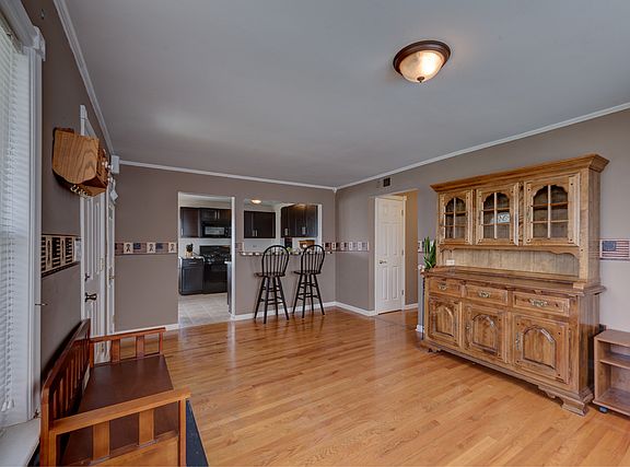 5th image of 3421 Hawthorne St