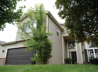 1853 Apple Valley Rd, Bolingbrook, IL 60490