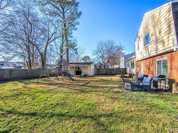 4th image of 309 Brookedge Dr