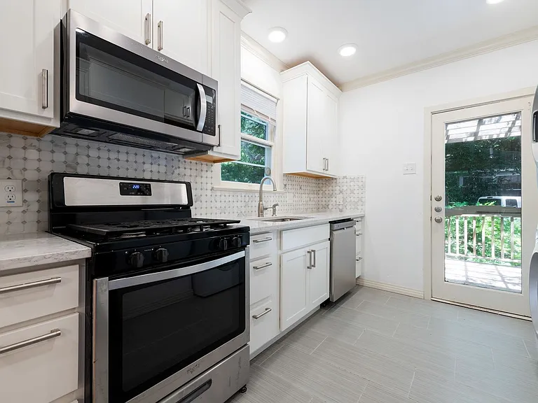 3213 Hampton Rd — Photo 7