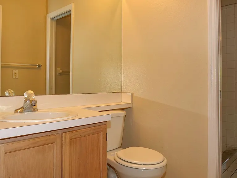 860 Monopoly Ct — Photo 7