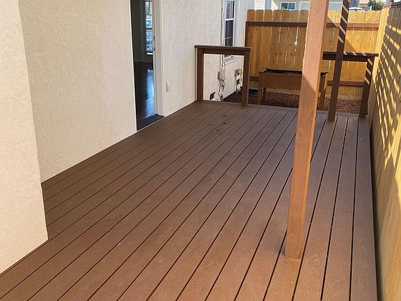 Private deck and garden box