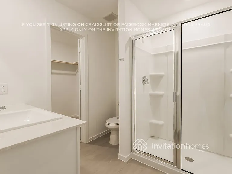 15290 Abella Dr — Photo 11