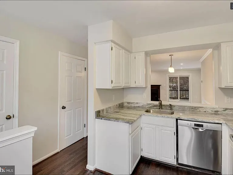 Kitchen Hallway