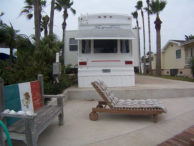 2nd image of 713 E Clam Cir