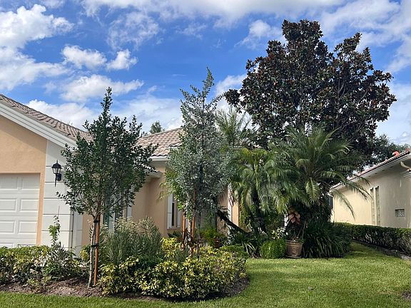 2nd image of 8095 LABORIE Lane