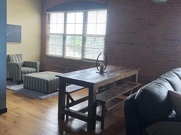 5th image of 317 S Elm St APT 426