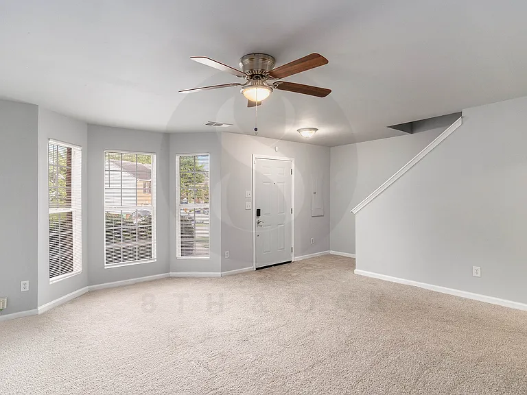 3162 Kingswood Gln — Photo 7