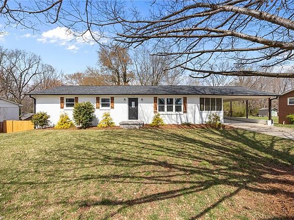 5th image of 735 Hallmark Dr