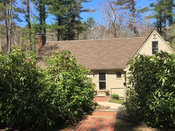 4 Bassett Brook Ln, Duxbury, MA 02332