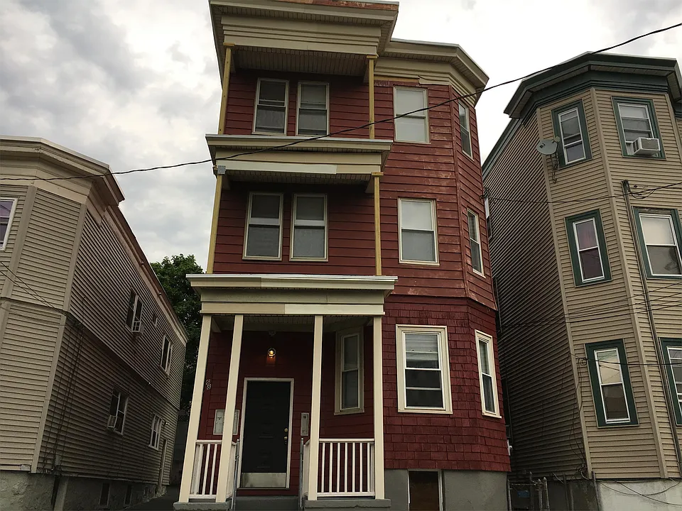 68 Maverick St #3