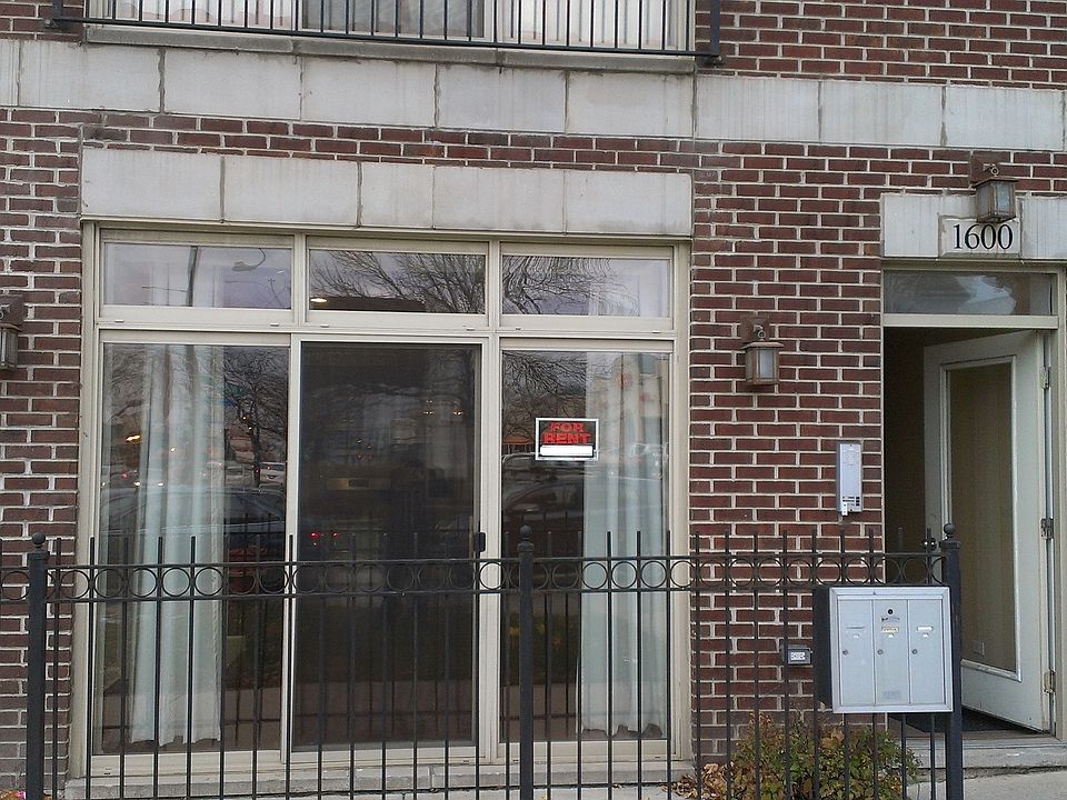 1st image of 1600 N Nagle Ave #1