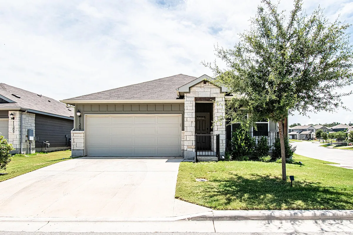 Building Photo - 11307 Soules Ln #140