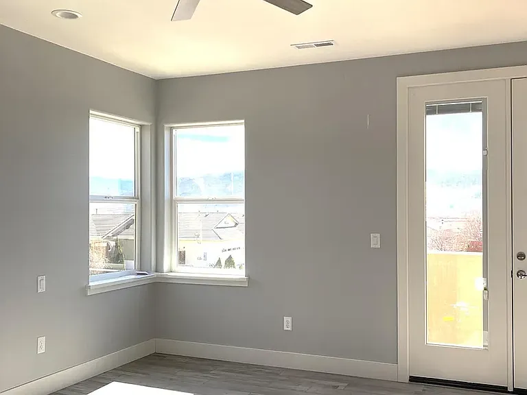 1086 Tee Dr — Photo 4