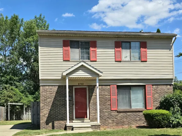 8702 Hazelton St, Dearborn Heights, MI 48127