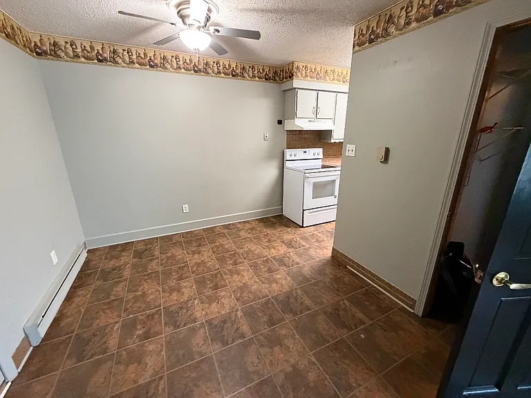 3105 Heritage Dr #6 — Photo 3