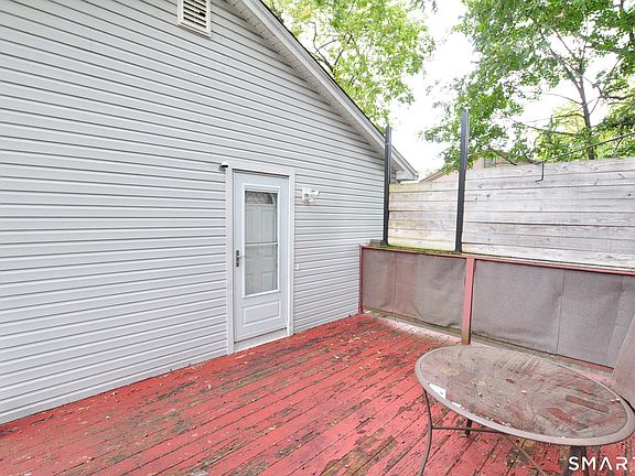 4th image of 21 Emma Street