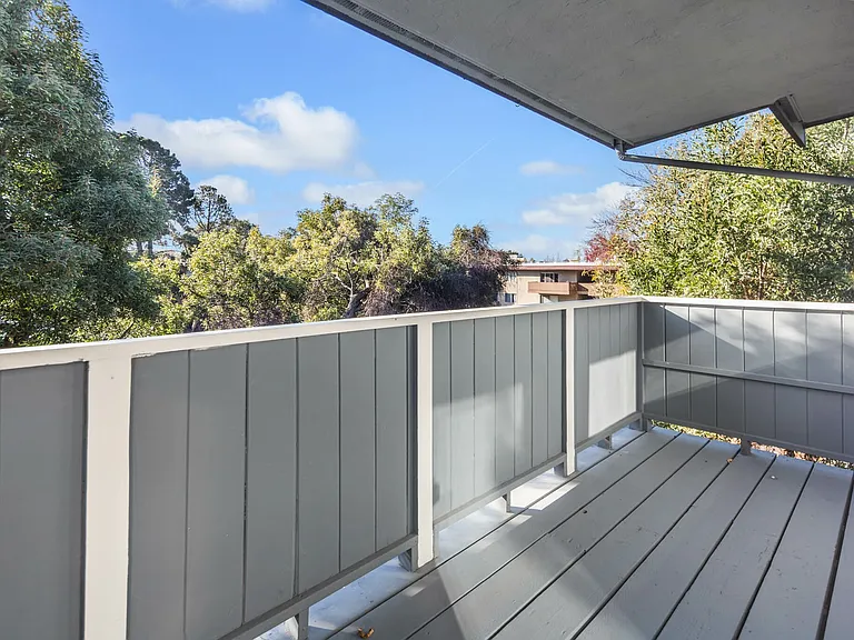 724 Central Ave — Photo 15