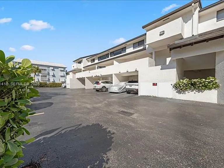 5750 Turin St #207 — Photo 6
