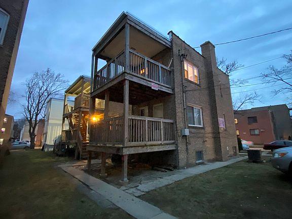 3rd image of 2819 W Granville Ave