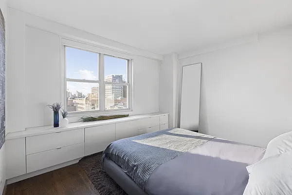 Rented by Corcoran | media 12