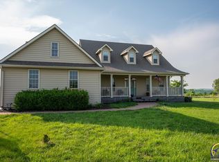 5606 SW Auburn Rd, Topeka, KS 66610