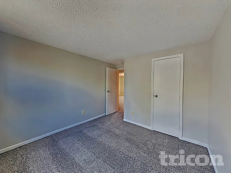 3708 W 42nd Ter — Photo 26
