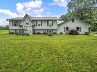 4743 County Line Rd, Diamond, OH 44412