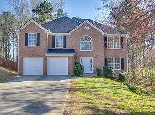 5802 Silverthorn Dr, Flowery Branch, GA 30542